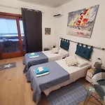 Comodo Casa Razzoli بيت للعطل بالاو