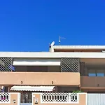 Comodo Casa Razzoli بيت للعطل