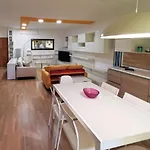 Comodo Casa Razzoli * بالاو