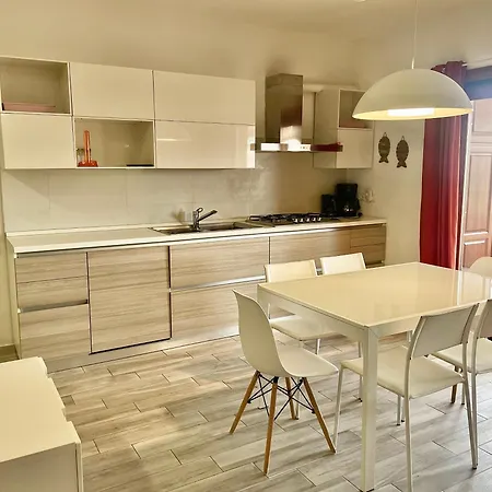 Vakantiehuis Comodo Casa Razzoli Palau